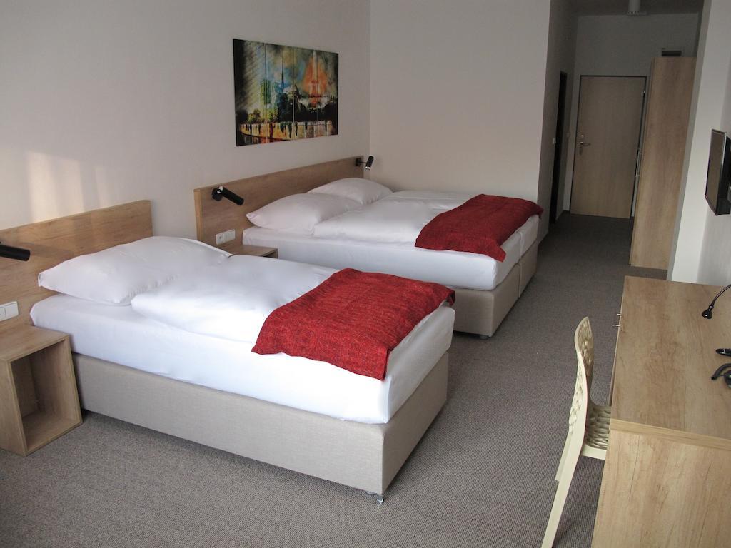 Hotel Kapitol Most Room photo