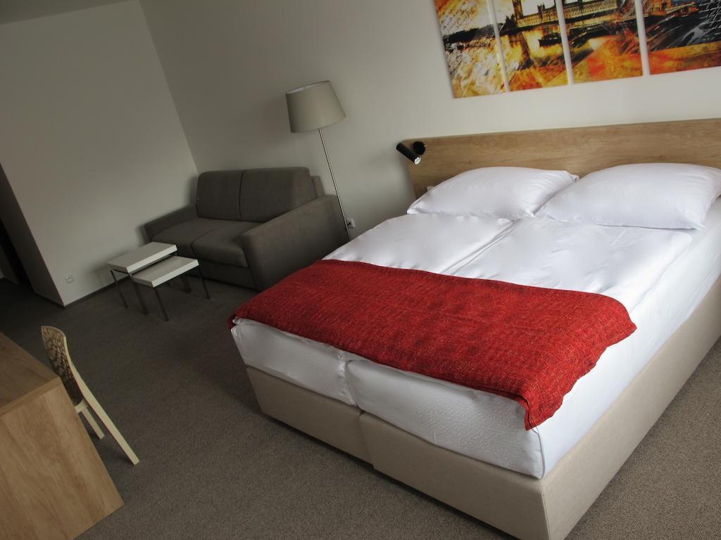 Hotel Kapitol Most Room photo